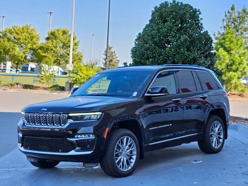 2025 Jeep Grand Cherokee Summit