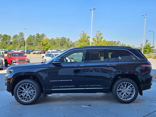 2025 Jeep Grand Cherokee Summit