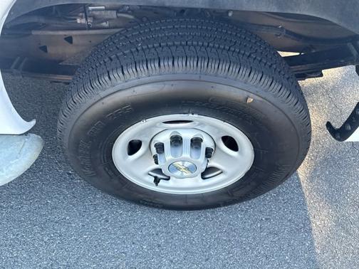 2023 Chevrolet Express 2500 