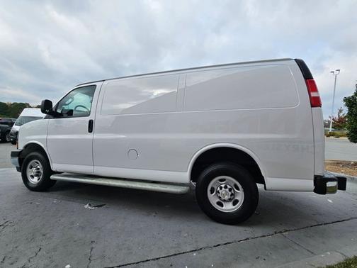 2023 Chevrolet Express 2500 