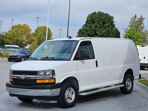 2023 Chevrolet Express 2500 