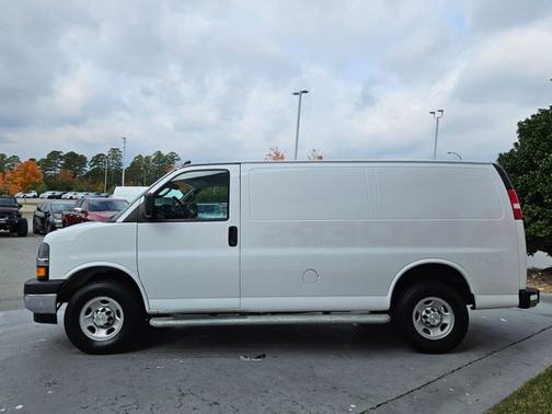 2023 Chevrolet Express 2500 