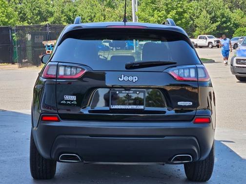 2022 Jeep Cherokee Latitude Lux