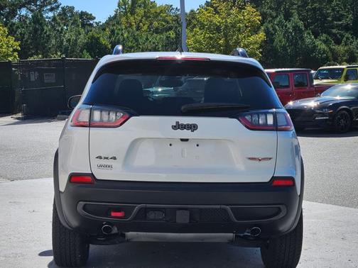 2022 Jeep Cherokee Trailhawk