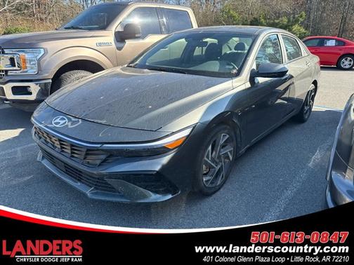 2025 Hyundai ELANTRA SEL Convenience