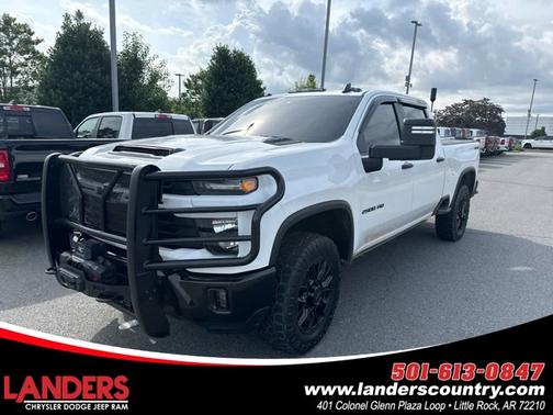 Summit White 2026 Chevrolet Silverado 2500 Custom