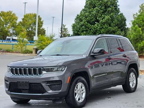2024 Jeep Grand Cherokee Laredo