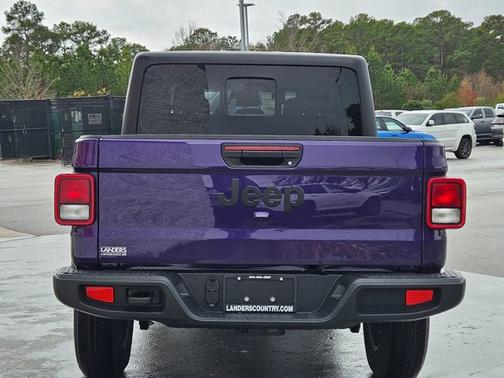 2026 Jeep Gladiator Sport S