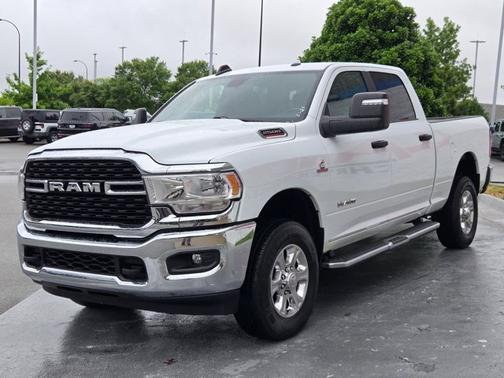 Bright White Clearcoat 2024 RAM 2500 Big Horn