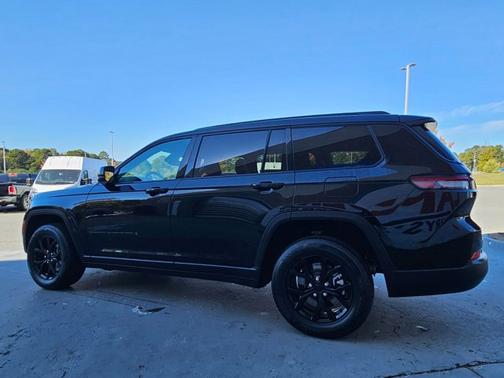 2024 Jeep Grand Cherokee L Altitude