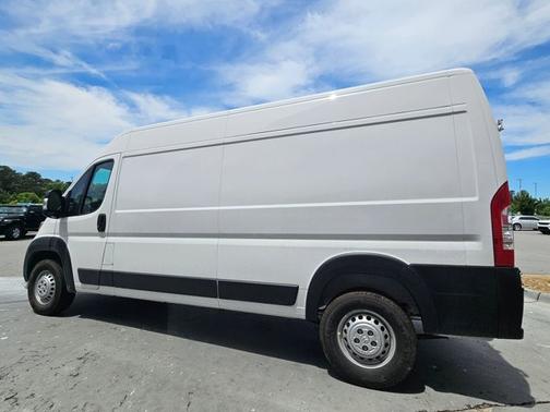 Bright White Clearcoat 2026 RAM ProMaster 2500 High Roof