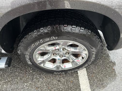 2016 RAM 1500 Laramie