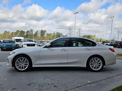 Alpine White 2023 BMW 330 330i xDrive
