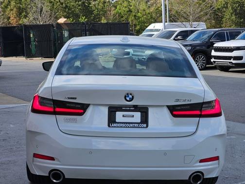 Alpine White 2023 BMW 330 330i xDrive