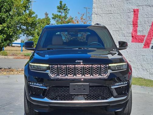 2023 Jeep Grand Cherokee Summit
