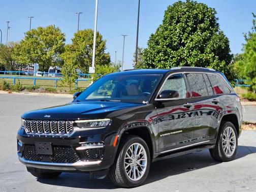 2023 Jeep Grand Cherokee Summit