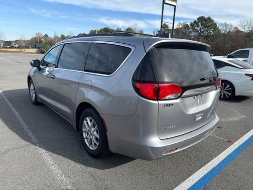 2021 Chrysler Voyager LXI