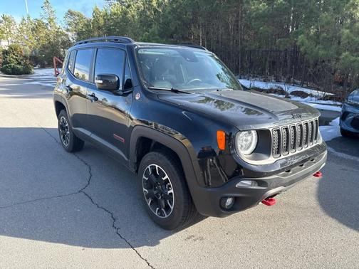 2023 Jeep Renegade Trailhawk