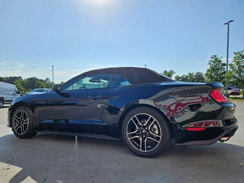 2022 Ford Mustang EcoBoost Premium