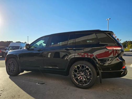 2025 Jeep Grand Cherokee L Summit