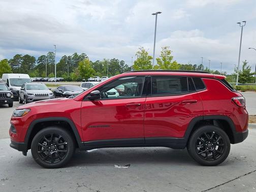 2026 Jeep Compass Latitude Altitude