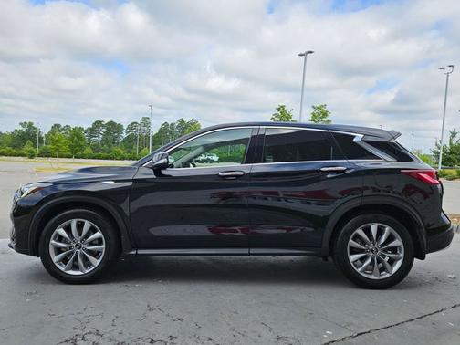 2022 INFINITI QX50 PURE