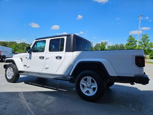 2023 Jeep Gladiator Sport S