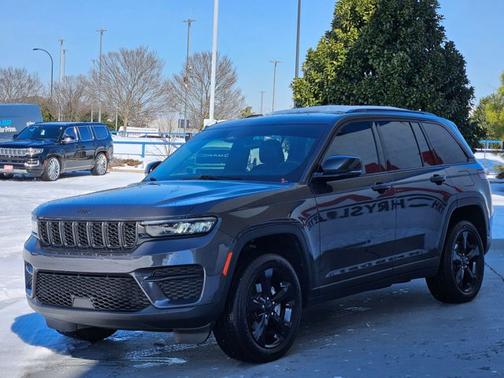 2023 Jeep Grand Cherokee Altitude