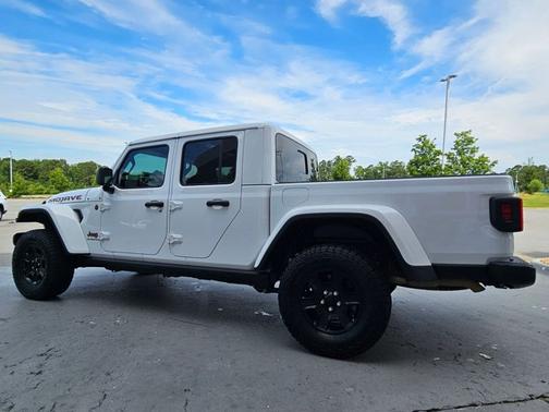 2021 Jeep Gladiator Mojave