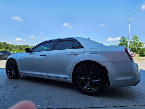 2021 Chrysler 300 Touring