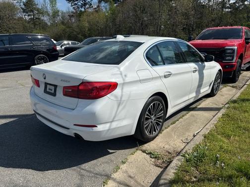 Alpine White 2018 BMW 530 i
