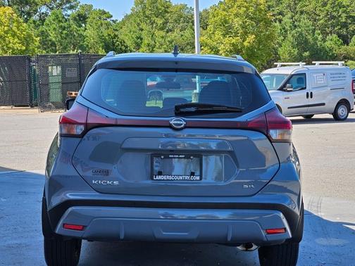 2024 Nissan Kicks SR