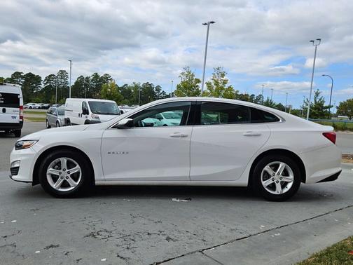 2022 Chevrolet Malibu 1LS