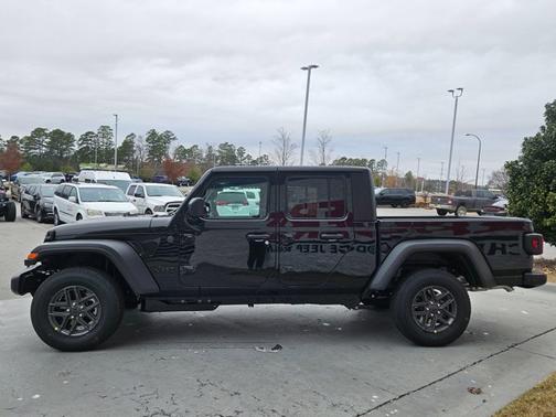 2026 Jeep Gladiator Sport S