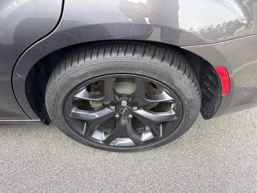 2023 Chrysler 300 Touring L