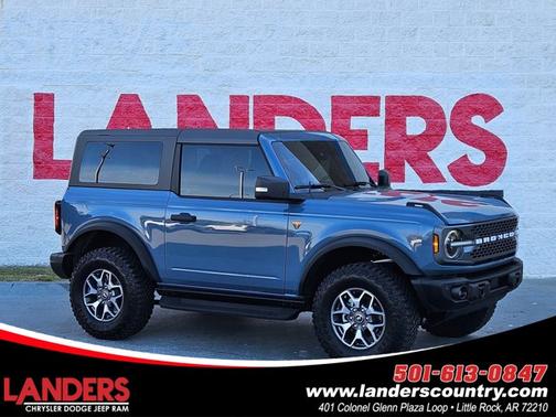 Azure Gray Metallic Tri-Coat 2025 Ford Bronco Badlands