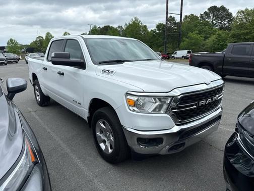 Bright White Clearcoat 2023 RAM 1500 Big Horn