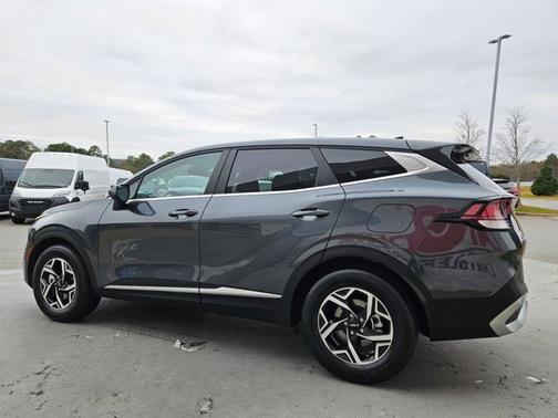 2024 Kia Sportage LX
