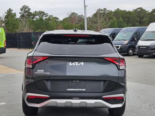 2024 Kia Sportage LX