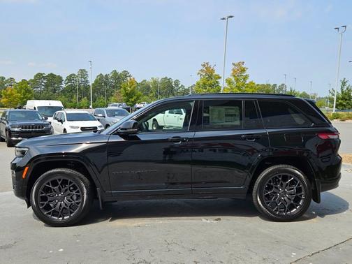 2025 Jeep Grand Cherokee Summit Reserve