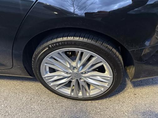 2023 Cadillac CT4 Premium Luxury