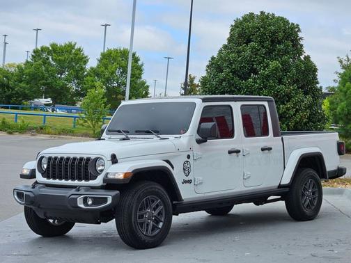 2024 Jeep Gladiator Sport S