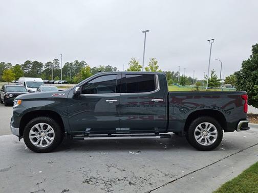 2025 Chevrolet Silverado 1500 LTZ