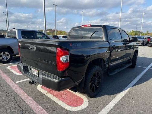 2018 Toyota Tundra SR5