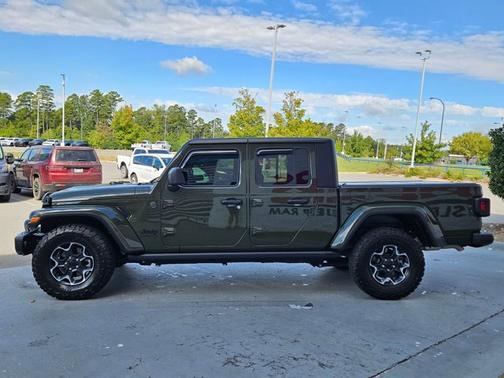 2022 Jeep Gladiator Altitude