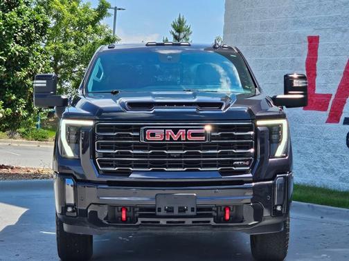 2024 GMC Sierra 2500 AT4