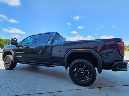 2024 GMC Sierra 2500 AT4