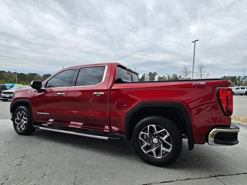 2025 GMC Sierra 1500 SLT