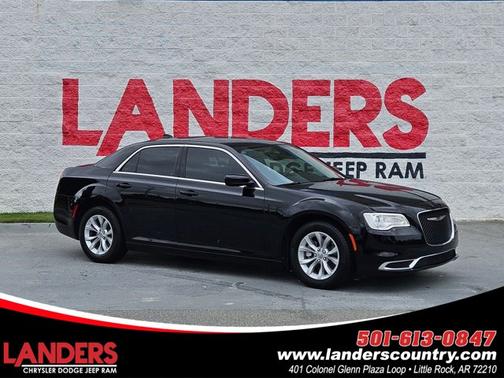 2023 Chrysler 300 Touring