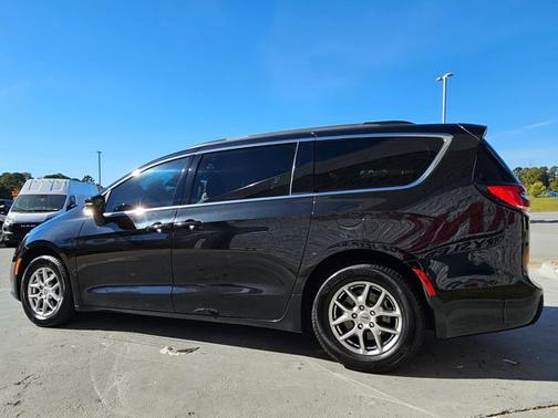 2021 Chrysler Pacifica Touring